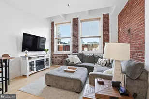 315 New St, Philadelphia, PA 19106 - Photo 2