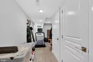 2216 Almond St, Philadelphia, PA 19125 - Photo 10