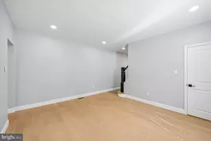 4822 Ogle St, Philadelphia, PA 19127 - Photo 10