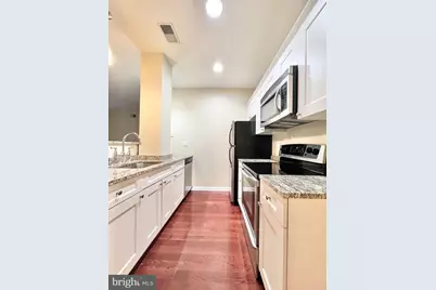 1811 Chestnut Street #207, Philadelphia, PA 19103 - Photo 6