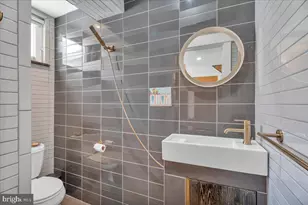 2317 S Bouvier St, Philadelphia, PA 19145 - Photo 8