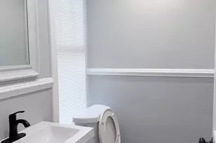 2436 S Darien St, Philadelphia, PA 19148 - Photo 4