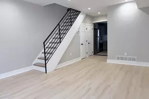 2436 S Darien St, Philadelphia, PA 19148 - Photo 2