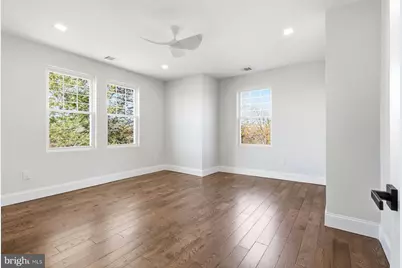 205 W Highland Avenue, Philadelphia, PA 19118 - Photo 32