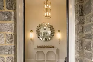 205 W Highland Ave, Philadelphia, PA 19118 - Photo 4