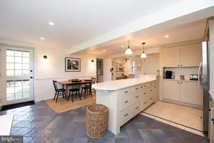 8830 Towanda Street/ Aka 505 W Chestnut Hill Ave, Philadelphia, PA 19118 - Photo 22