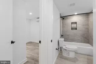 2046 E Lehigh Ave, Philadelphia, PA 19125 - Photo 12