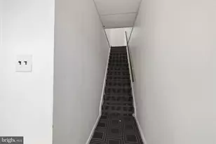 7909 Oxford Ave, Philadelphia, PA 19111 - Photo 2