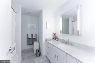 219 S 18th St, Philadelphia, PA 19103 - Photo 8