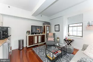 219 S 18th St, Philadelphia, PA 19103 - Photo 4