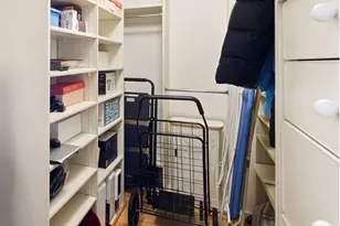 604 S Washington Square S, Philadelphia, PA 19106 - Photo 10