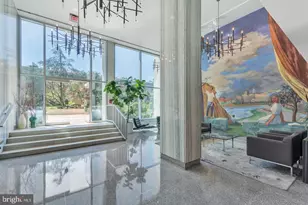 604 S Washington Square S, Philadelphia, PA 19106 - Photo 20