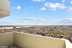 604 S Washington Square S, Philadelphia, PA 19106 - Photo 4