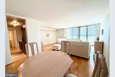 604 S Washington Square S #3007, Philadelphia, PA 19106 - Photo 2