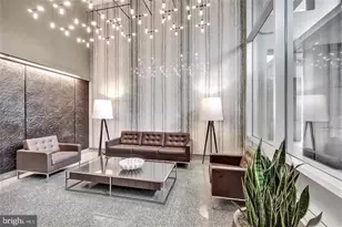 604 S Washington Square S, Philadelphia, PA 19106 - Photo 22