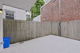 869 N Myrtlewood St, Philadelphia, PA 19130 - Photo 12