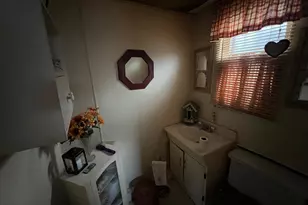 6319 Dickens Ave, Philadelphia, PA 19142 - Photo 8