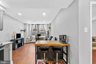 1324 Locust St, Philadelphia, PA 19107 - Photo 6