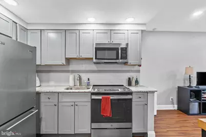 1324 Locust Street #203, Philadelphia, PA 19107 - Photo 2