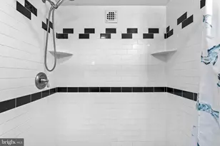 1324 Locust St, Philadelphia, PA 19107 - Photo 22