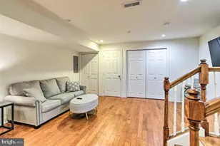679 N 11th St, Philadelphia, PA 19123 - Photo 16