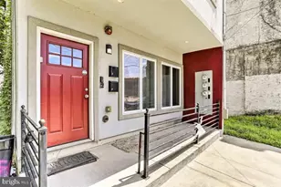 679 N 11th St, Philadelphia, PA 19123 - Photo 4