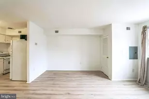 4616 Silverwood St, Philadelphia, PA 19128 - Photo 6