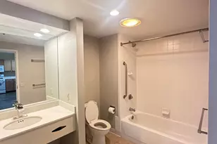 1100 Vine St, Philadelphia, PA 19107 - Photo 4