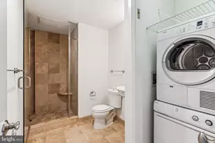 1701 Locust St, Philadelphia, PA 19103 - Photo 18