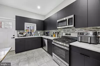 2709 W Glenwood Avenue, Philadelphia, PA 19121 - Photo 8