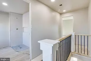 2526 Coral, Philadelphia, PA 19125 - Photo 16