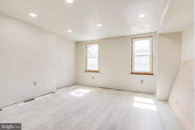 2526 Coral, Philadelphia, PA 19125 - Photo 14