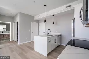 2401 Washington Ave, Philadelphia, PA 19146 - Photo 16