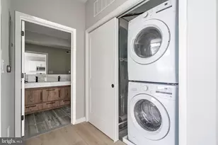 2401 Washington Ave, Philadelphia, PA 19146 - Photo 10