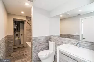 1701 Bainbridge St, Philadelphia, PA 19146 - Photo 12