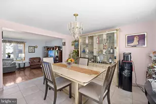 1966 King Arthur Rd, Philadelphia, PA 19116 - Photo 12