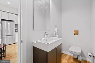 1720 Folsom St, Philadelphia, PA 19130 - Photo 10