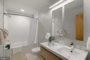 1720 Folsom St, Philadelphia, PA 19130 - Photo 24