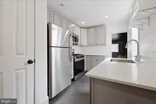 1902 E Hagert St, Philadelphia, PA 19125 - Photo 10