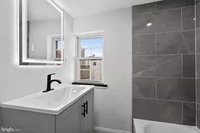 1526 E Susquehanna Avenue, Philadelphia, PA 19125 - Photo 12