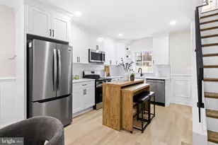 1542 S Bambrey St, Philadelphia, PA 19146 - Photo 6