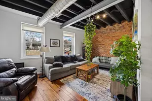 115 Green Ln, Philadelphia, PA 19127 - Photo 2