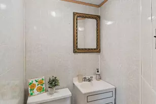 471 E Pleasant St, Philadelphia, PA 19119 - Photo 20