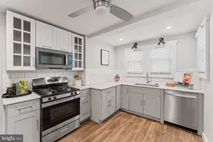 471 E Pleasant St, Philadelphia, PA 19119 - Photo 10