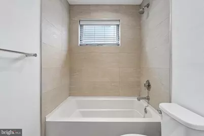 936 N Leithgow Street, Philadelphia, PA 19123 - Photo 10