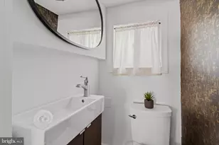 1010 Greenwich St, Philadelphia, PA 19147 - Photo 14