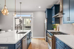 330 Wright St, Philadelphia, PA 19128 - Photo 6