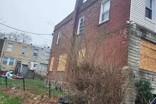 2650 S 61st St, Philadelphia, PA 19142 - Photo 2