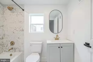 817 Pierce St, Philadelphia, PA 19148 - Photo 10