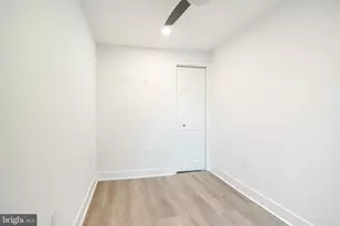 817 Pierce St, Philadelphia, PA 19148 - Photo 12